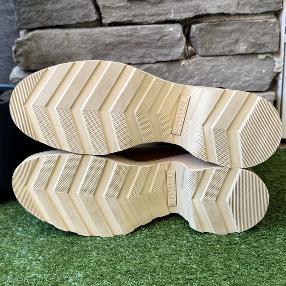 Sorel Hi-Line Heel Chelsea boots size 7.5 - Picture 10 of 11